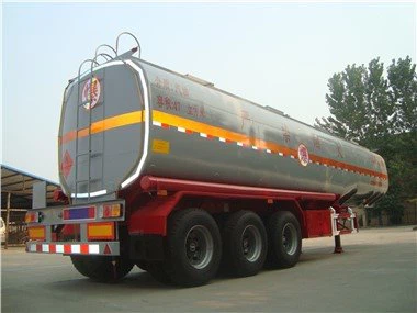 Remorques-citernes à carburant